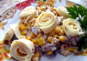 Салат с блинами и языком