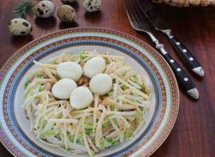 Салат «Гнездо глухаря» с капустой