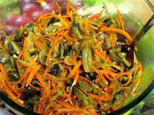 Салат из огурцов «Корейский»
