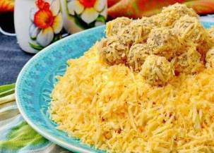 Салат «Рафаэлло» с индейкой и шампиньонами