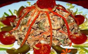 Салат из яичных блинов с печенью