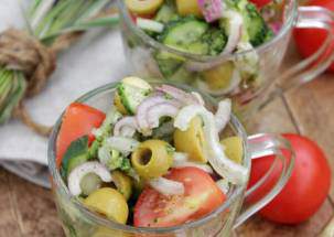 Овощной салат с брокколи