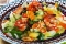 Мексиканский салат с креветками, жаренными на гриле