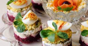 Селедочный салат со свёклой (порционный)